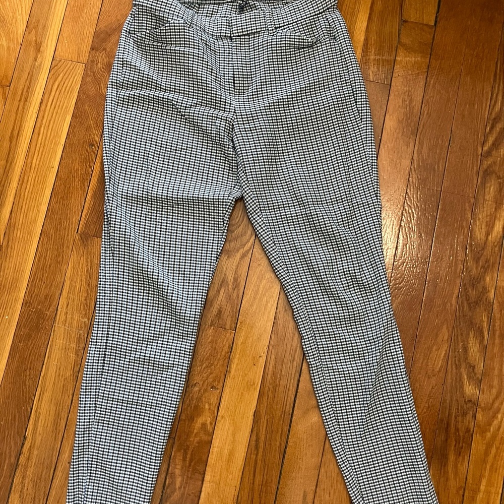 Women’s High Rise Gingham Signature Skinny Ankle Pants